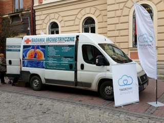 Mobilne Badania-Spirobus w Tarnowie.jpg